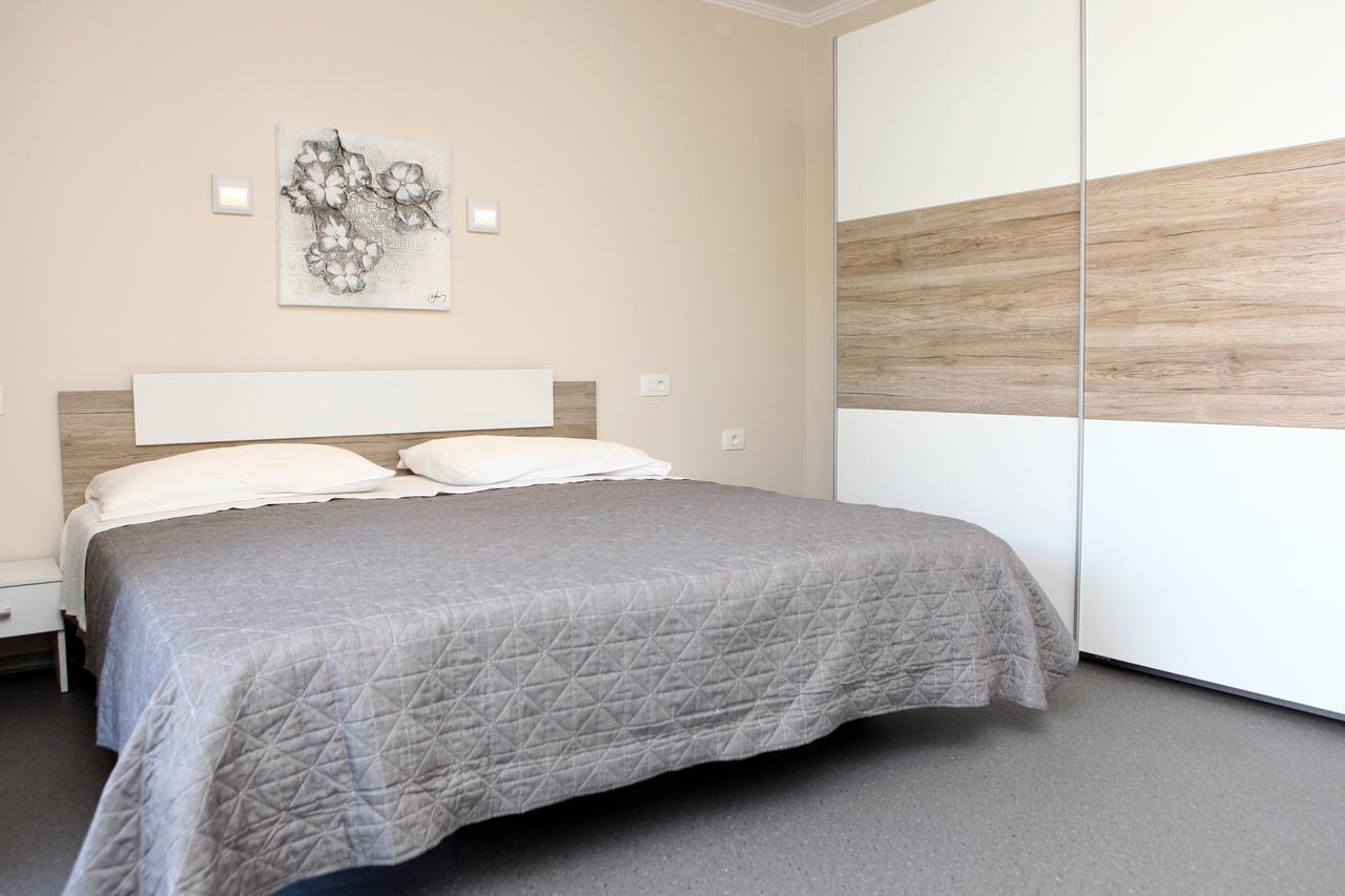 Spacious Izola Apartment Sl エクステリア 写真
